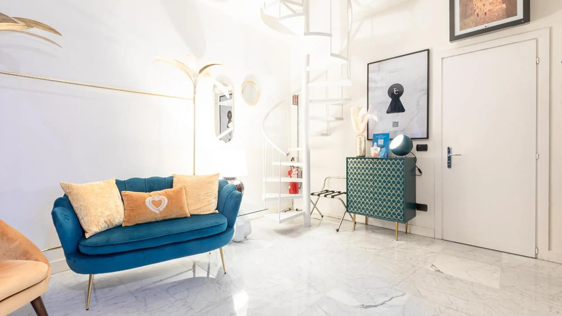Monte Napoleone Split-Level Terrace Apartment - Top Collection Milano